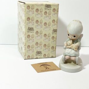 Precious moments  “The Purr-fect Grandma”